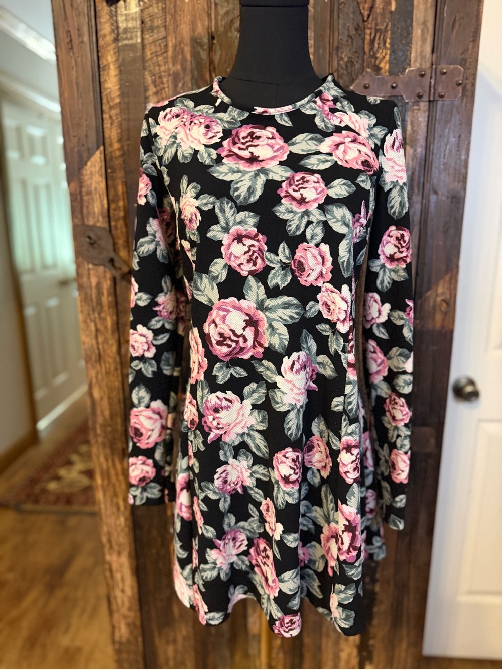 Show Me Your Mumu Floral Swing Dress Small Black Pink Roses Long Sleeve Boho